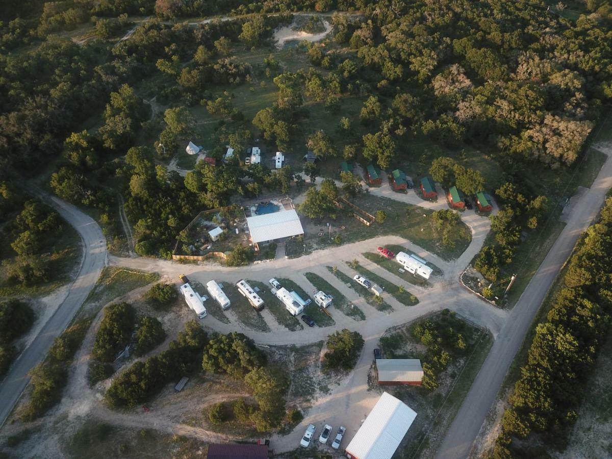 Al'S Hideaway Cabin And Rv Space, Llc Pipe Creek Exterior foto